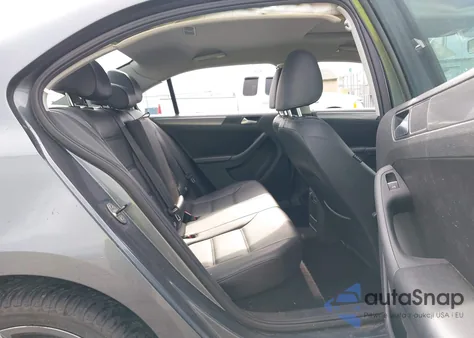 2014 Volkswagen Jetta 2.0L Tdi from USA, damaged, VIN 3VWLL7AJ0EM391852